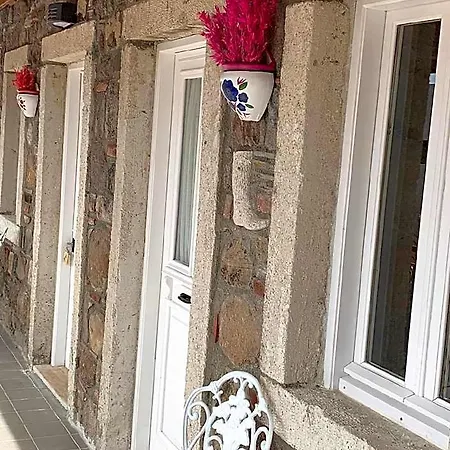 Adahan Butik أورلا